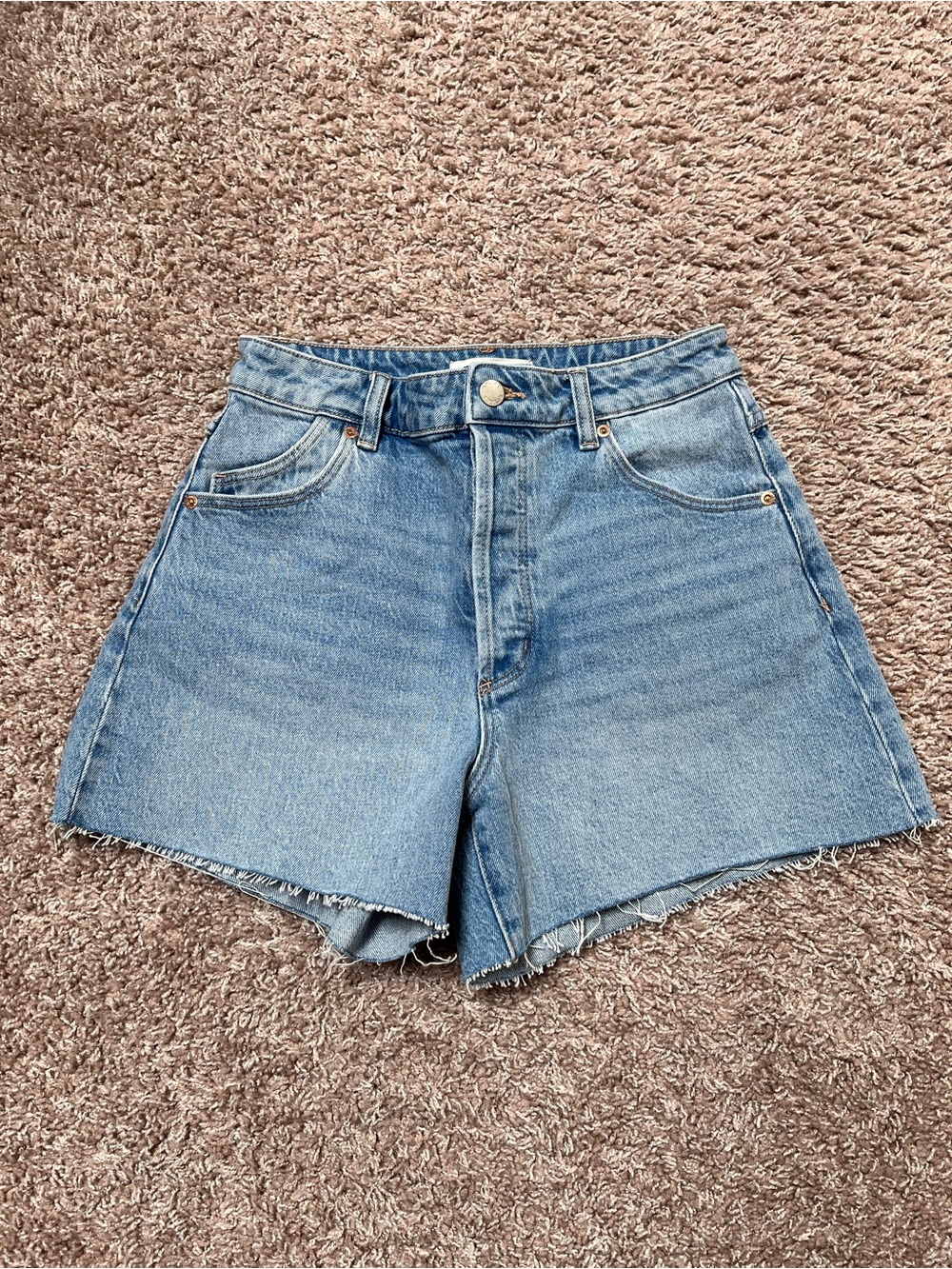 ROLLA'S Original Light Blue High-Rise Frayed Denim Shorts - Picture 2 of 9